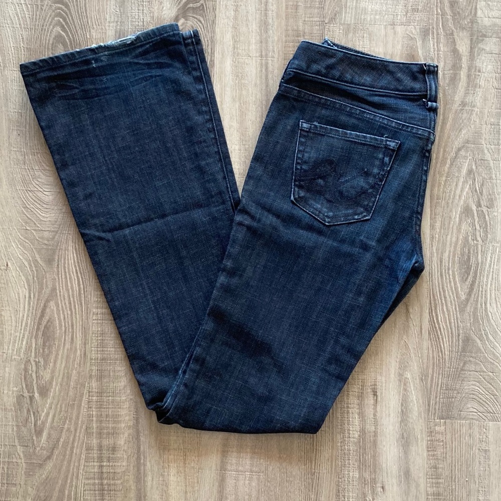 Express Jeans. Good condition. Size 2 LONG.